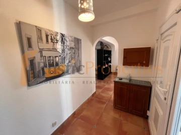 Moradia T3 para Venda em Santa Barbara de Nexe