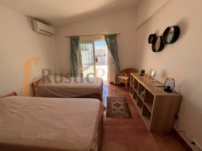 Moradia T3 para Venda em Santa Barbara de Nexe Foto 17