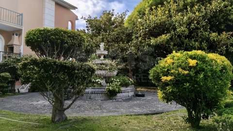 Moradia T5 para Venda em A dos Cunhados e Maceira
