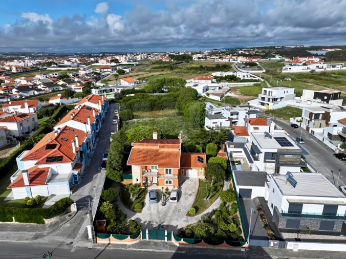 Moradia T5 para Venda em A dos Cunhados e Maceira
