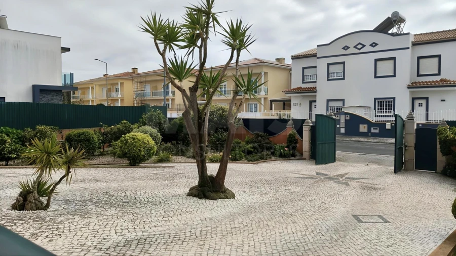 Moradia T5 para Venda em A dos Cunhados e Maceira Foto 8