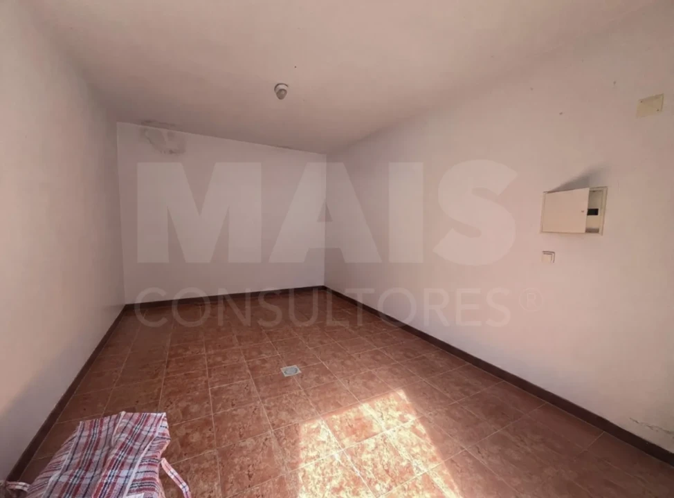 Garagem para Venda em Samora Correia Foto 1