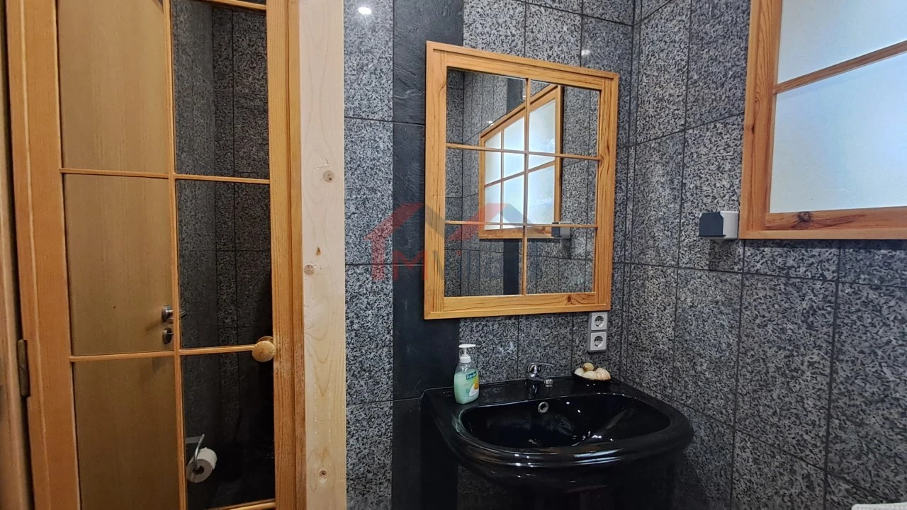 Moradia T5 para Venda em Santa Barbara de Nexe Foto 22