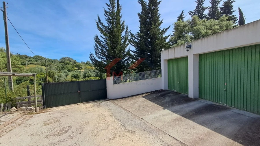 Moradia T5 para Venda em Santa Barbara de Nexe Foto 57