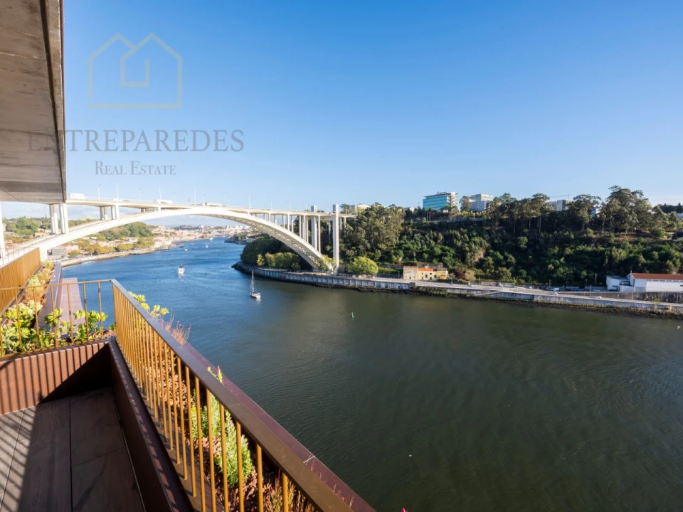 Apartamento T3 para Venda em Lordelo do Ouro e Massarelos Foto 59
