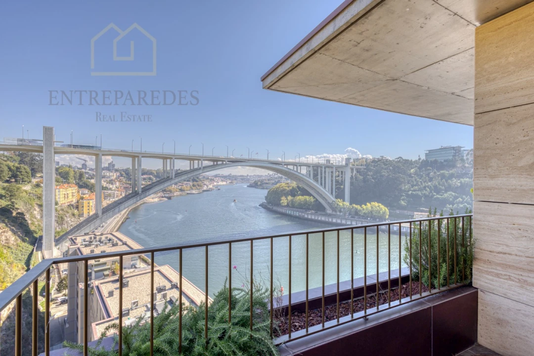 Apartamento T3 para Venda em Lordelo do Ouro e Massarelos Foto 88