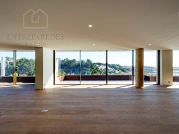 Apartamento T3 para Venda em Lordelo do Ouro e Massarelos