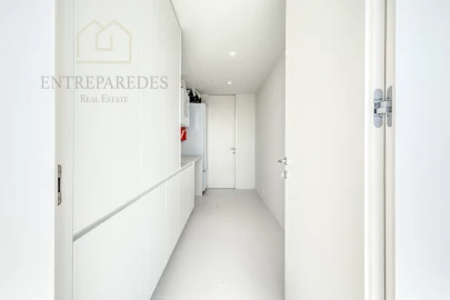 Apartamento T3 para Venda em Lordelo do Ouro e Massarelos