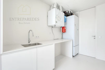 Apartamento T3 para Venda em Lordelo do Ouro e Massarelos