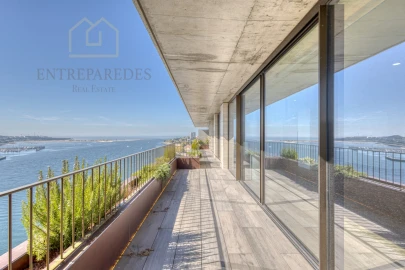 Apartamento T3 para Venda em Lordelo do Ouro e Massarelos