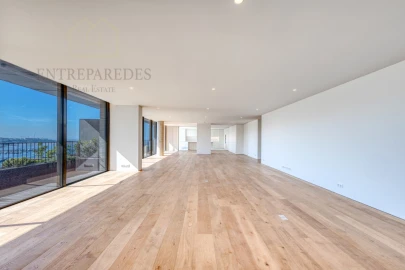 Apartamento T3 para Venda em Lordelo do Ouro e Massarelos