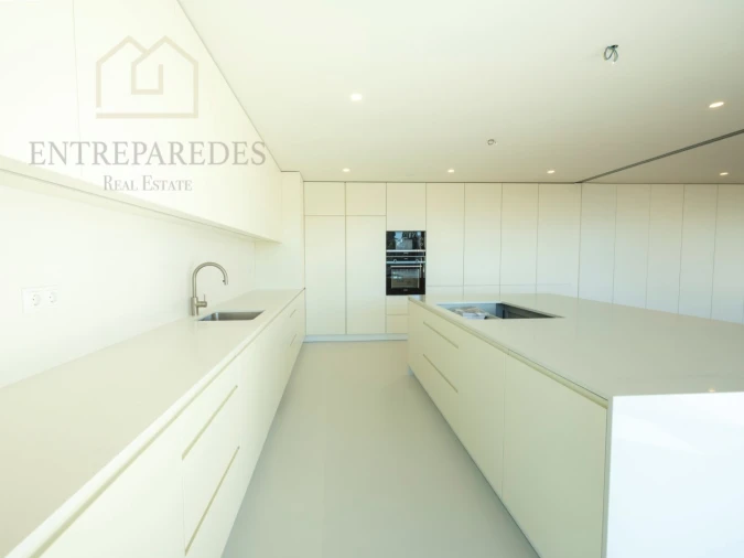Apartamento T3 para Venda em Lordelo do Ouro e Massarelos Foto 17