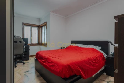 Moradia T2 para Venda em Paranhos