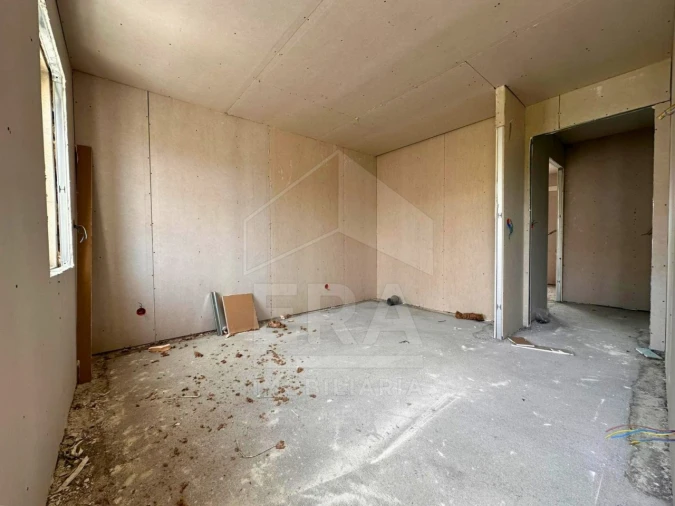 Moradia T2 para Venda em Mujães Foto 9