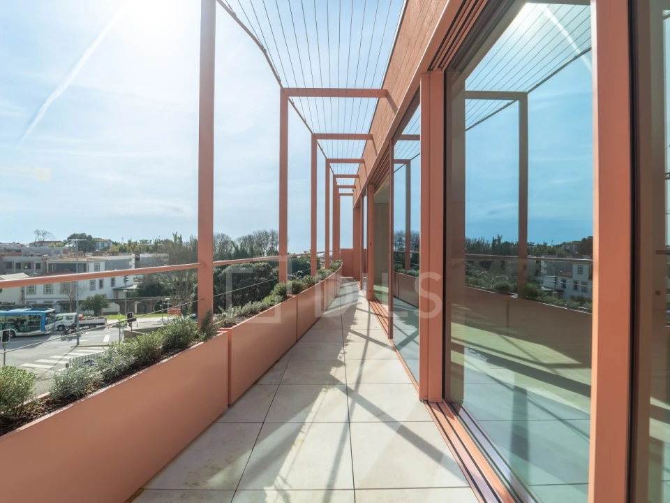 Apartamento T4 para Venda em Aldoar, Foz do Douro e Nevogilde Foto 1