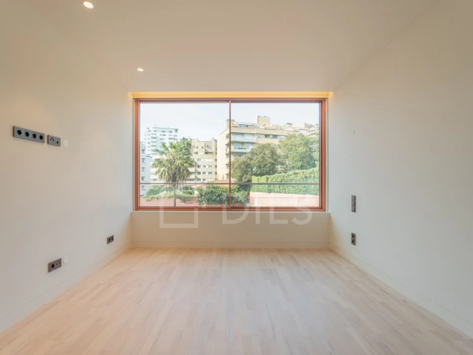 Apartamento T4 para Venda em Aldoar, Foz do Douro e Nevogilde Foto 9