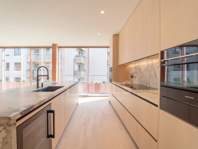 Apartamento T4 para Venda em Aldoar, Foz do Douro e Nevogilde Foto 13