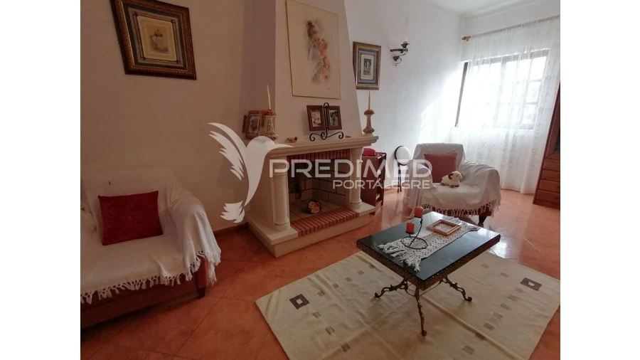 Moradia T2 para Venda em Cunheira Foto 18