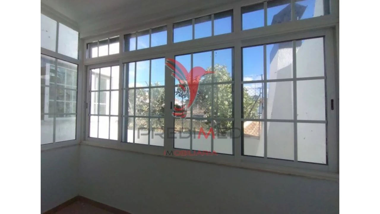 Moradia T6 para Venda em Carcavelos e Parede Foto 19