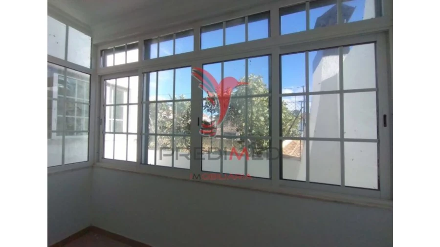 Moradia T6 para Venda em Carcavelos e Parede Foto 19