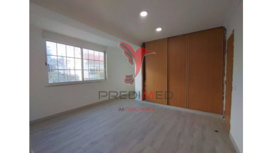 Moradia T6 para Venda em Carcavelos e Parede Foto 6