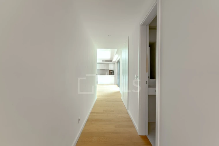 Apartamento T3 para Venda em Avenidas Novas Foto 7