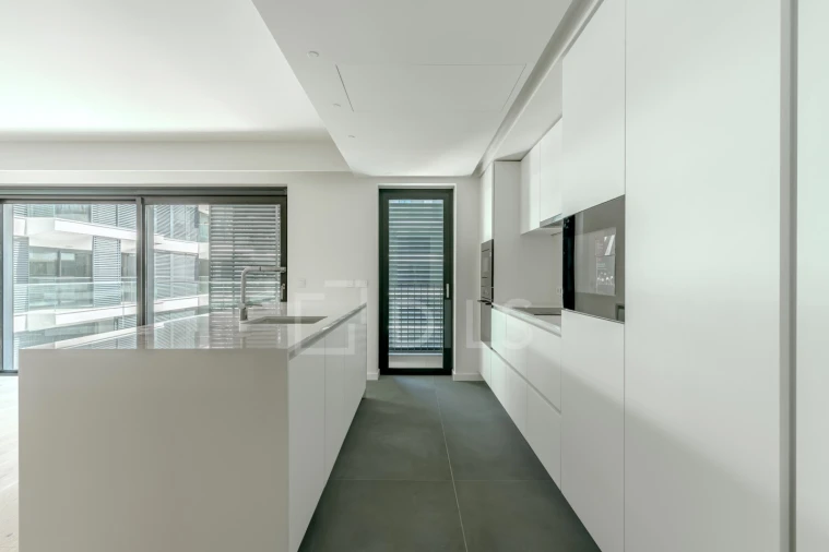 Apartamento T3 para Venda em Avenidas Novas Foto 4