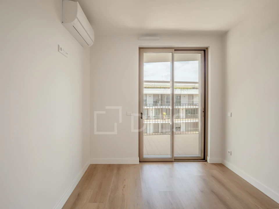 Apartamento T3 para Venda em Algés, Linda-A-Velha e Cruz Quebrada-Dafundo Foto 16