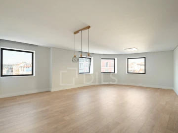 Apartamento T3 para Venda em Arroios