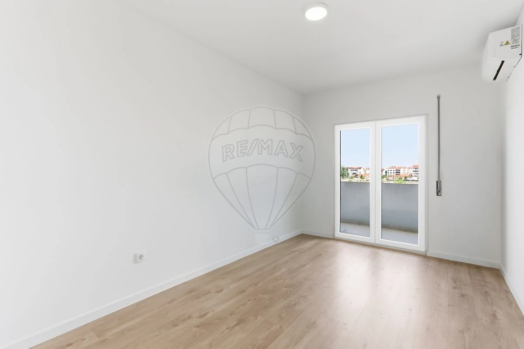 Apartamento T3 para Venda em Pinhal Novo Foto 25