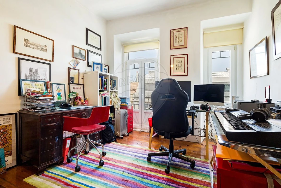 Apartamento T4 para Venda em Arroios Foto 8