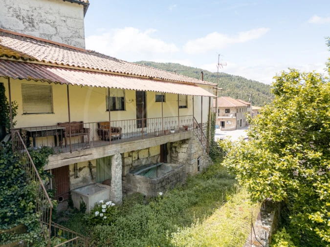 Moradia para Venda em Vreia de Bornes Foto 4