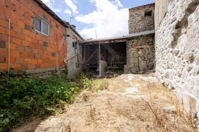Moradia T2 para Venda em Vreia de Jales
