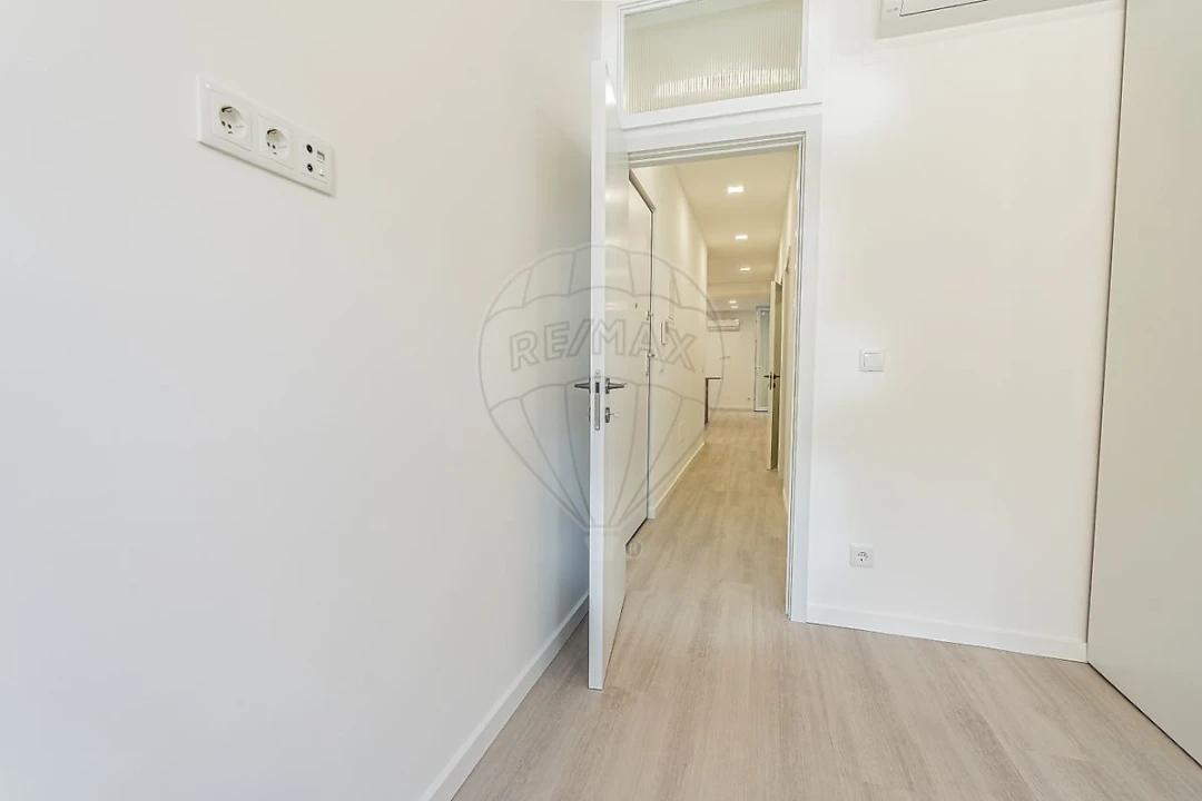 Apartamento T3 para Arrendamento em Campo de Ourique Foto 25