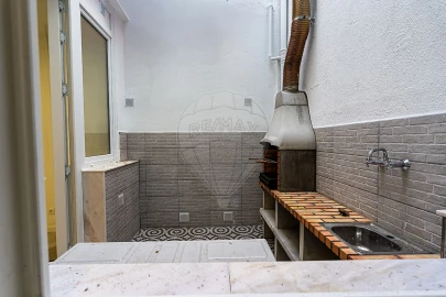 Apartamento T3 para Arrendamento em Campo de Ourique