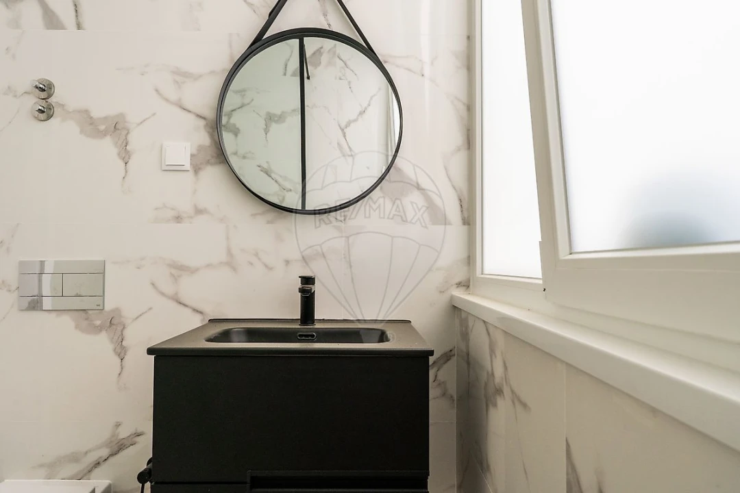 Apartamento T3 para Arrendamento em Campo de Ourique Foto 32