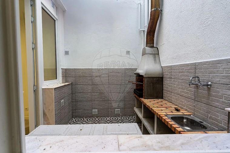 Apartamento T3 para Arrendamento em Campo de Ourique Foto 15
