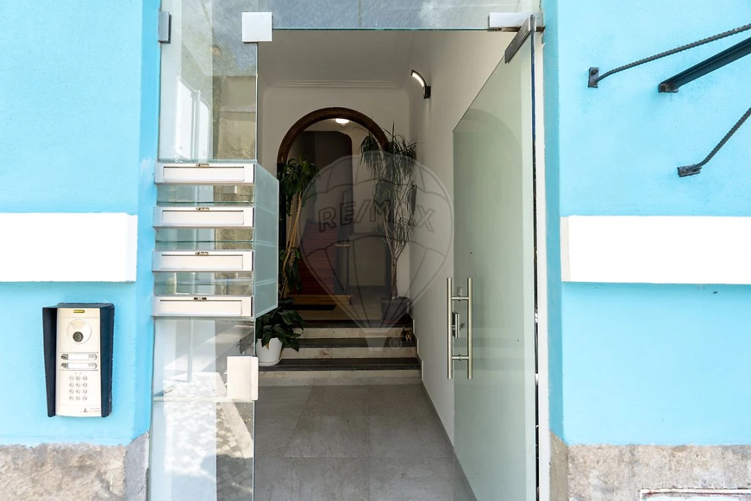 Apartamento T3 para Arrendamento em Campo de Ourique Foto 18