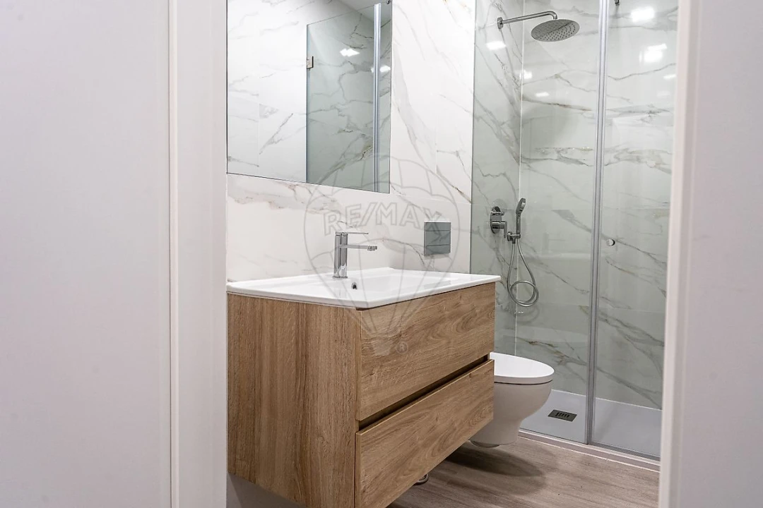 Apartamento T3 para Arrendamento em Campo de Ourique Foto 27