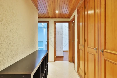 Apartamento T2 para Arrendamento em Cacém e São Marcos