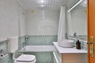 Apartamento T2 para Arrendamento em Cacém e São Marcos