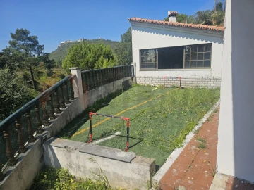 Moradia T5 para Venda em Palmela