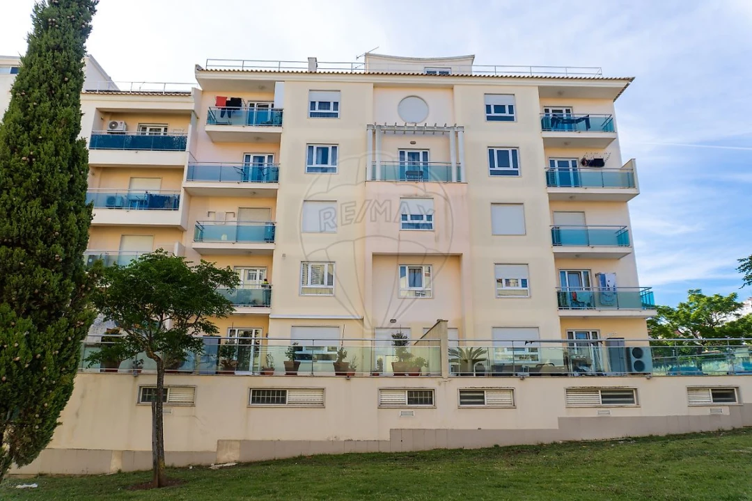 Apartamento T3 para Venda em São Domingos de Rana Foto 2