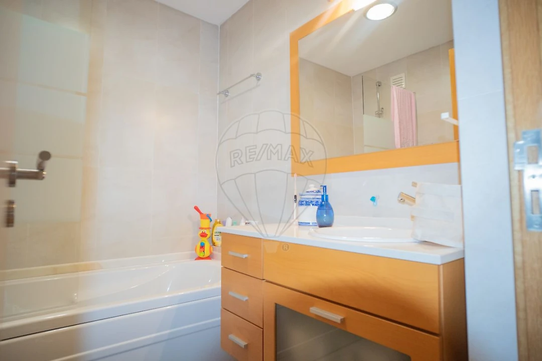 Apartamento T3 para Venda em São Domingos de Rana Foto 7