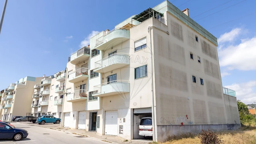 Garagem para Venda em Alverca do Ribatejo e Sobralinho