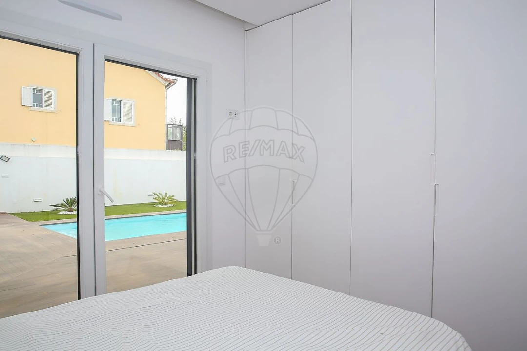 Moradia T3 para Arrendamento em Vila Franca de Xira Foto 10