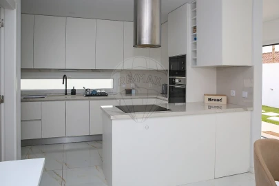 Moradia T3 para Arrendamento em Vila Franca de Xira
