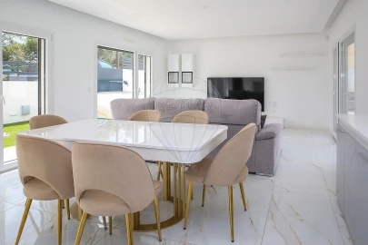 Moradia T3 para Arrendamento em Vila Franca de Xira
