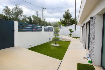 Moradia T3 para Arrendamento em Vila Franca de Xira