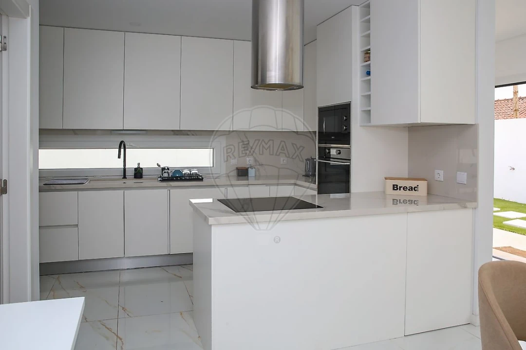 Moradia T3 para Arrendamento em Vila Franca de Xira Foto 2